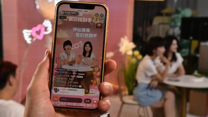 月嫂加盟品牌解析：揭秘优缺点与选择标准